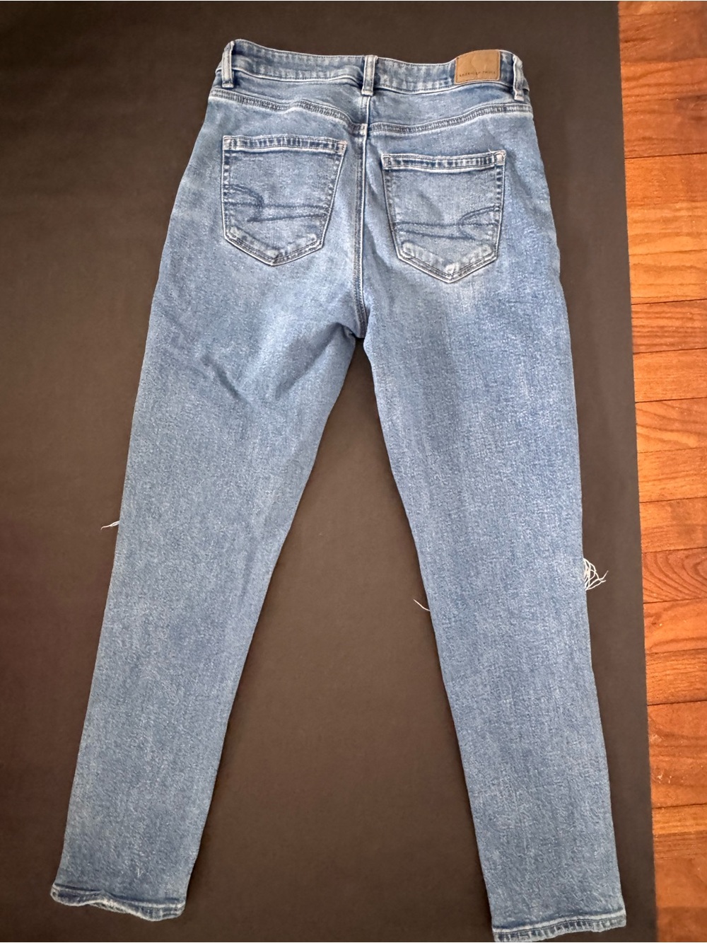American Eagle Outfitters Light Blue Ripped Mom Jeans - Picture 2 of 5